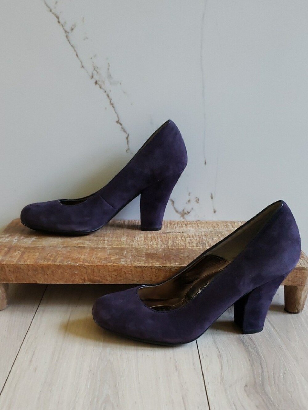 Women’s Purple Suede Round-Toe Pumps - Picture 2 of 7